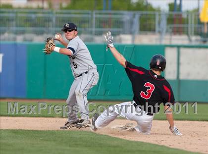 Thumbnail 1 in Elk Grove vs. Lincoln (Banner Island Classic) photogallery.