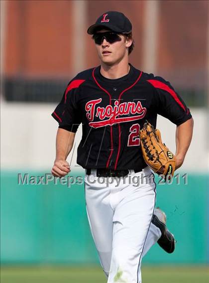 Thumbnail 1 in Elk Grove vs. Lincoln (Banner Island Classic) photogallery.
