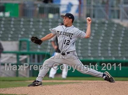Thumbnail 3 in Elk Grove vs. Lincoln (Banner Island Classic) photogallery.