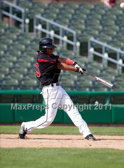 Thumbnail 1 in Elk Grove vs. Lincoln (Banner Island Classic) photogallery.