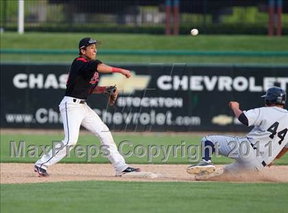 Thumbnail 1 in Elk Grove vs. Lincoln (Banner Island Classic) photogallery.