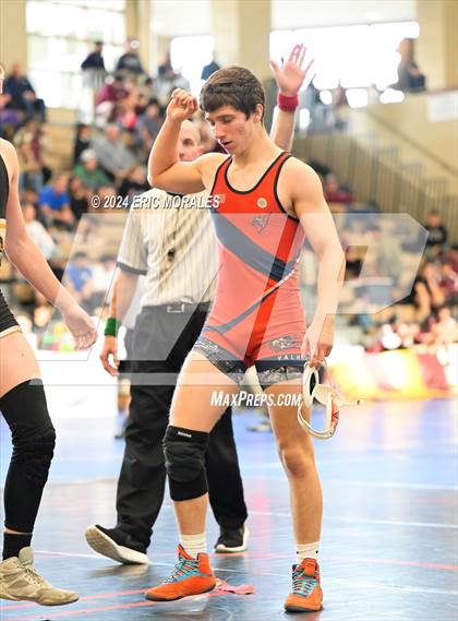 Thumbnail 3 in Mission Hills Invitational photogallery.