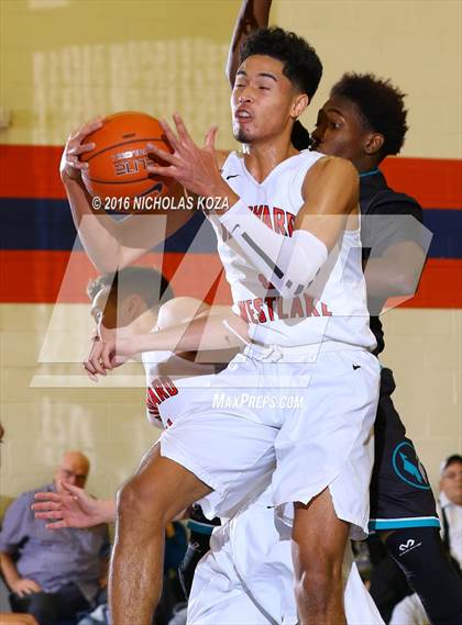 Thumbnail 3 in Harvard-Westlake vs. Sheldon (Tarkanian Classic) photogallery.