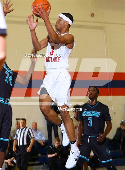 Thumbnail 3 in Harvard-Westlake vs. Sheldon (Tarkanian Classic) photogallery.