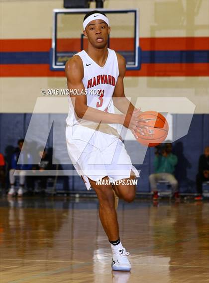 Thumbnail 3 in Harvard-Westlake vs. Sheldon (Tarkanian Classic) photogallery.