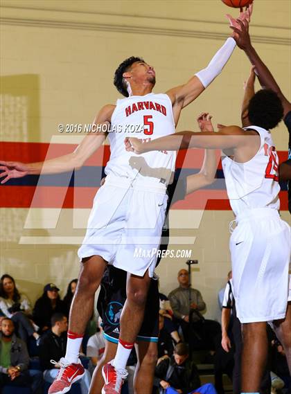 Thumbnail 2 in Harvard-Westlake vs. Sheldon (Tarkanian Classic) photogallery.