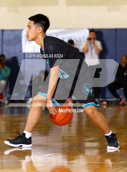 Thumbnail 2 in Harvard-Westlake vs. Sheldon (Tarkanian Classic) photogallery.