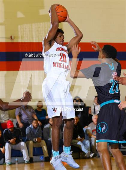 Thumbnail 3 in Harvard-Westlake vs. Sheldon (Tarkanian Classic) photogallery.