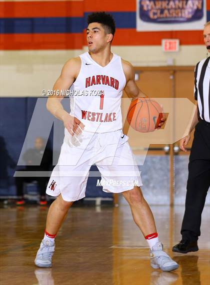 Thumbnail 3 in Harvard-Westlake vs. Sheldon (Tarkanian Classic) photogallery.