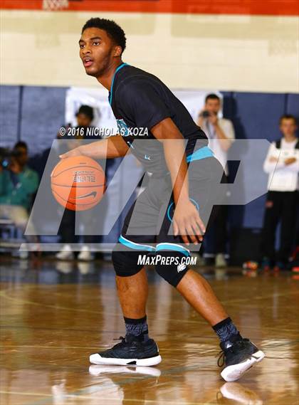 Thumbnail 1 in Harvard-Westlake vs. Sheldon (Tarkanian Classic) photogallery.