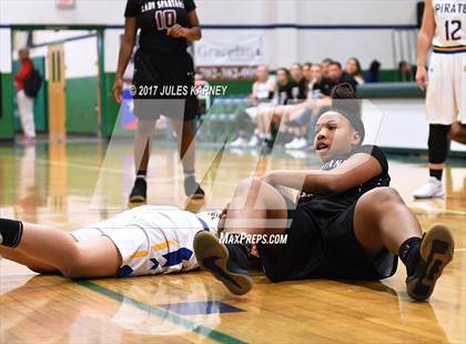 Thumbnail 2 in Moapa Valley vs Cimarron-Memorial (Gator Winter Classic) photogallery.