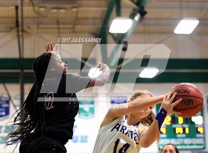 Thumbnail 3 in Moapa Valley vs Cimarron-Memorial (Gator Winter Classic) photogallery.