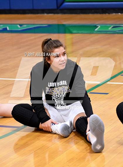 Thumbnail 2 in Moapa Valley vs Cimarron-Memorial (Gator Winter Classic) photogallery.