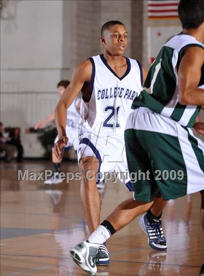 Thumbnail 1 in College Park vs Ponderosa (MaxPreps Holiday Classic) photogallery.