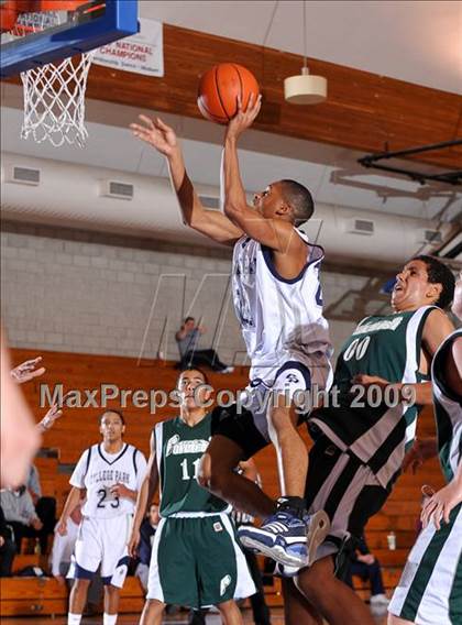 Thumbnail 2 in College Park vs Ponderosa (MaxPreps Holiday Classic) photogallery.