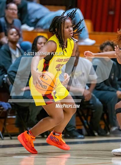 Thumbnail 3 in E.E. Smith vs Douglas Byrd (Cumberland County Holiday Classic) photogallery.
