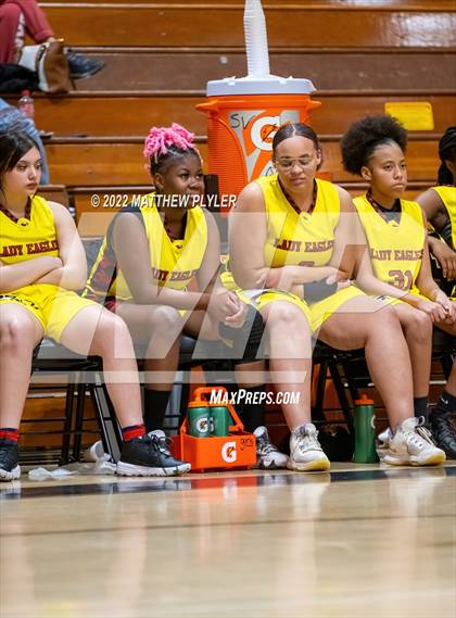 Thumbnail 3 in E.E. Smith vs Douglas Byrd (Cumberland County Holiday Classic) photogallery.