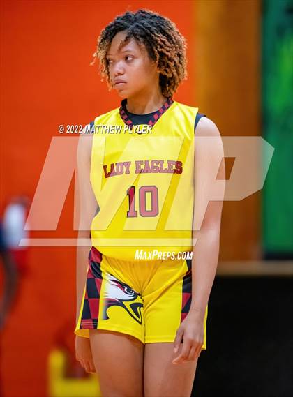 Thumbnail 2 in E.E. Smith vs Douglas Byrd (Cumberland County Holiday Classic) photogallery.