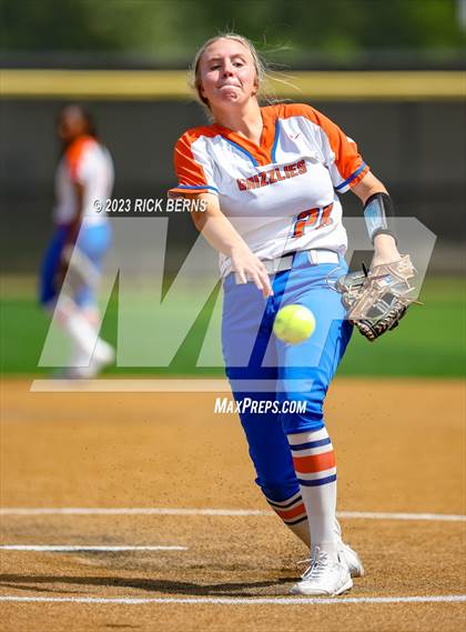 Thumbnail 3 in Conroe @ Grand Oaks photogallery.