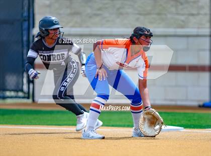 Thumbnail 2 in Conroe @ Grand Oaks photogallery.