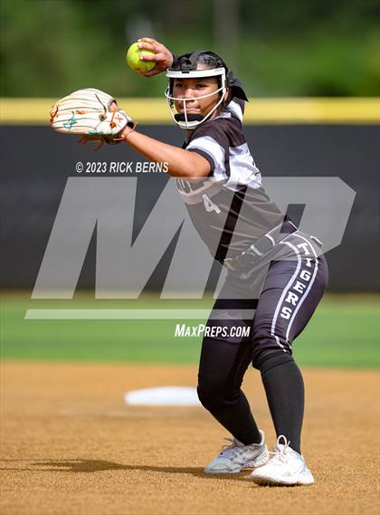 Thumbnail 1 in Conroe @ Grand Oaks photogallery.