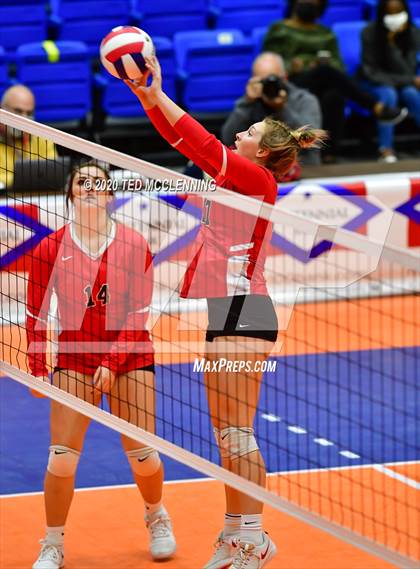 Thumbnail 3 in Mansfield vs. Lavaca (AAA 2A State Final) photogallery.