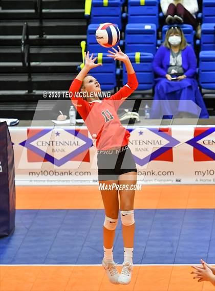 Thumbnail 3 in Mansfield vs. Lavaca (AAA 2A State Final) photogallery.