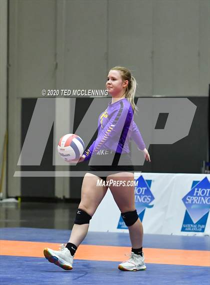 Thumbnail 2 in Mansfield vs. Lavaca (AAA 2A State Final) photogallery.