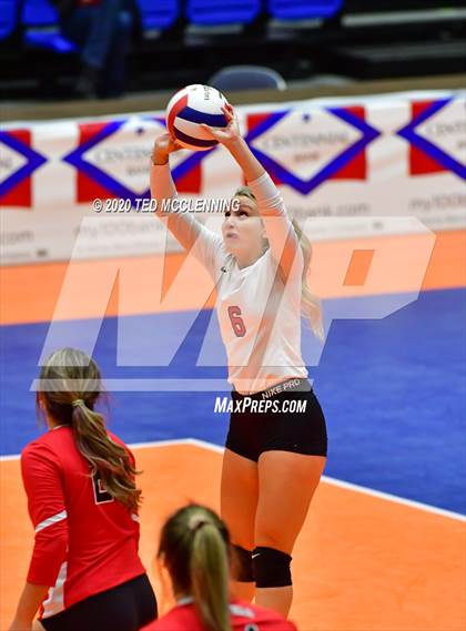 Thumbnail 2 in Mansfield vs. Lavaca (AAA 2A State Final) photogallery.