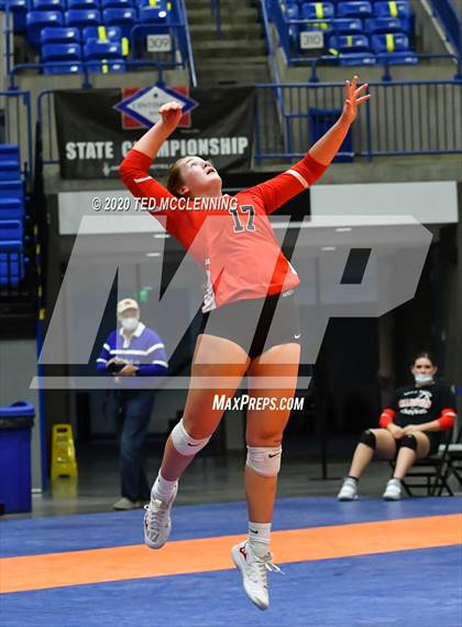 Thumbnail 3 in Mansfield vs. Lavaca (AAA 2A State Final) photogallery.