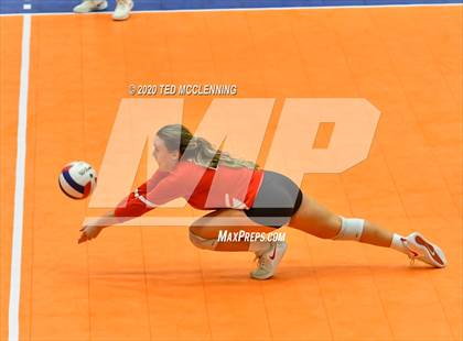 Thumbnail 3 in Mansfield vs. Lavaca (AAA 2A State Final) photogallery.