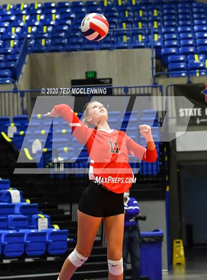 Thumbnail 2 in Mansfield vs. Lavaca (AAA 2A State Final) photogallery.