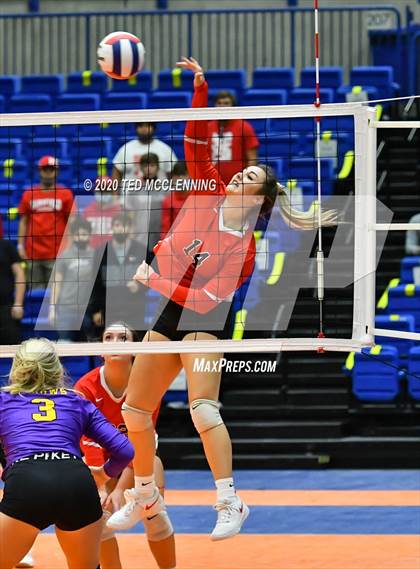 Thumbnail 1 in Mansfield vs. Lavaca (AAA 2A State Final) photogallery.