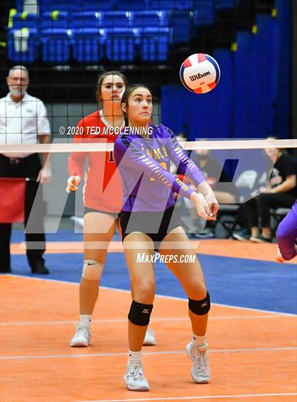 Thumbnail 1 in Mansfield vs. Lavaca (AAA 2A State Final) photogallery.