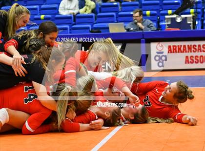 Thumbnail 2 in Mansfield vs. Lavaca (AAA 2A State Final) photogallery.