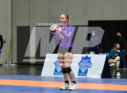 Thumbnail 1 in Mansfield vs. Lavaca (AAA 2A State Final) photogallery.