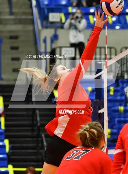 Thumbnail 1 in Mansfield vs. Lavaca (AAA 2A State Final) photogallery.