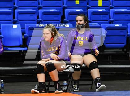 Thumbnail 2 in Mansfield vs. Lavaca (AAA 2A State Final) photogallery.