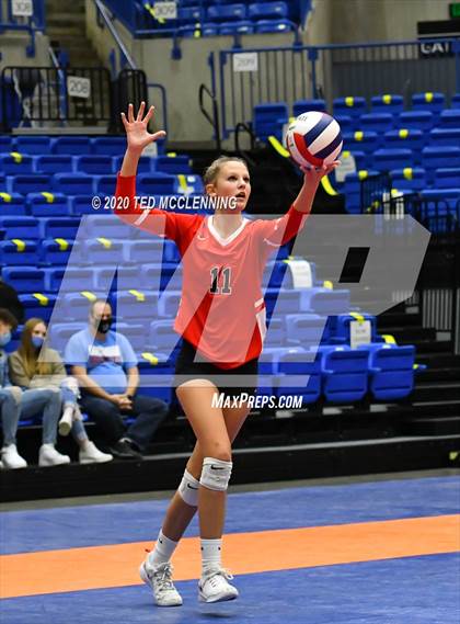 Thumbnail 1 in Mansfield vs. Lavaca (AAA 2A State Final) photogallery.