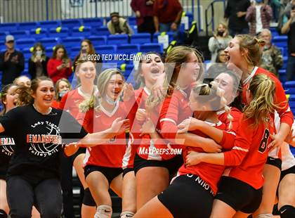 Thumbnail 1 in Mansfield vs. Lavaca (AAA 2A State Final) photogallery.