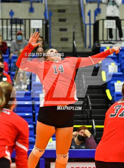 Thumbnail 1 in Mansfield vs. Lavaca (AAA 2A State Final) photogallery.