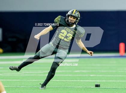 Thumbnail 1 in Brock vs. Malakoff (UIL 3A Divsion 1 State Semifinal Playoff) photogallery.