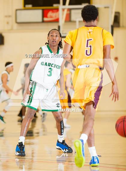 Thumbnail 2 in El Cerrito vs. Las Lomas (Chabot MLK Classic) photogallery.