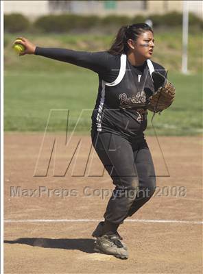 Thumbnail 2 in Florin vs. Livingston (Folsom Bulldog Classic) photogallery.