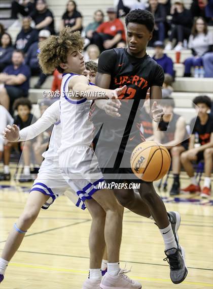 Thumbnail 2 in Liberty vs O'Connor photogallery.