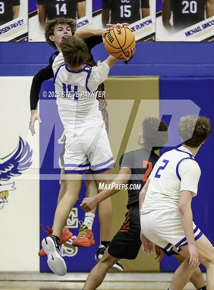 Thumbnail 3 in Liberty vs O'Connor photogallery.