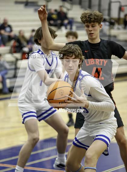Thumbnail 2 in Liberty vs O'Connor photogallery.
