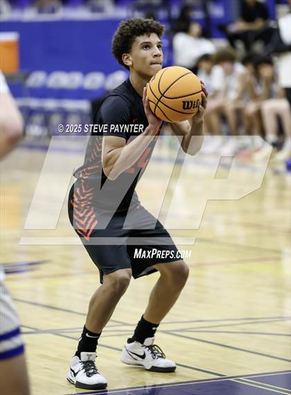 Thumbnail 2 in Liberty vs O'Connor photogallery.