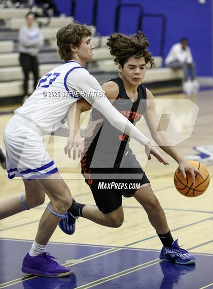 Thumbnail 3 in Liberty vs O'Connor photogallery.