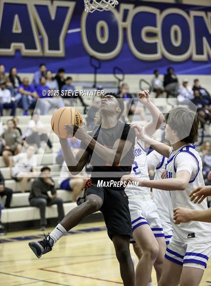 Thumbnail 2 in Liberty vs O'Connor photogallery.